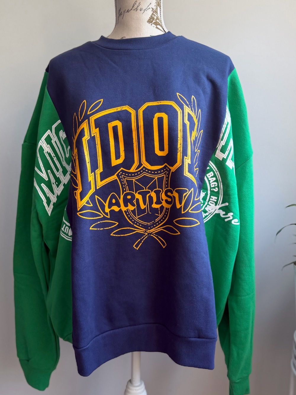 BTS Official Big Hit Varsity Sweatshirt unisex IDOL Artist K-Pop Size L